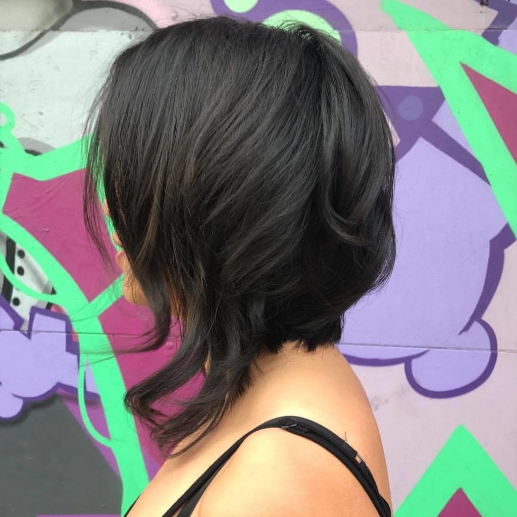 asymmetrical hair cut bob 